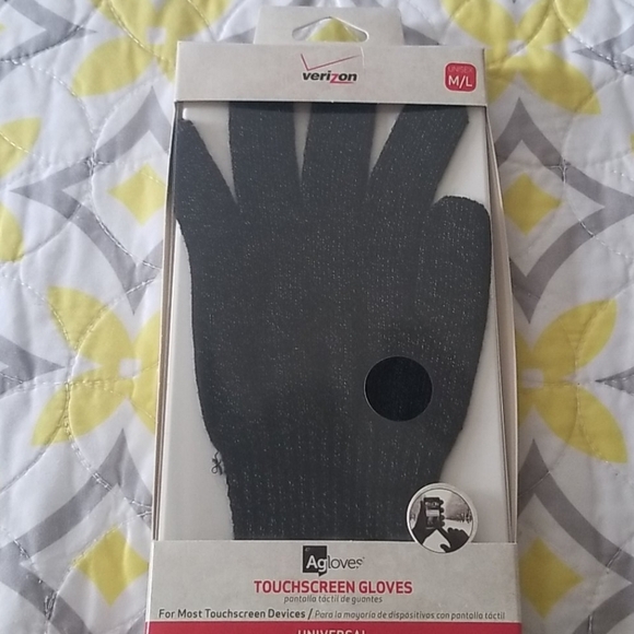 Accessories - 🖐 Verizon black texting gloves